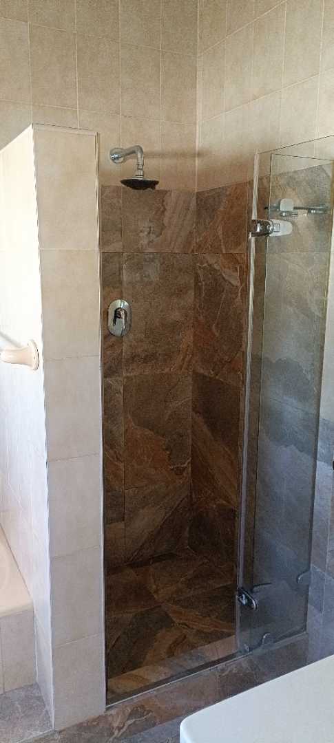 5 Bedroom Property for Sale in Table View Western Cape